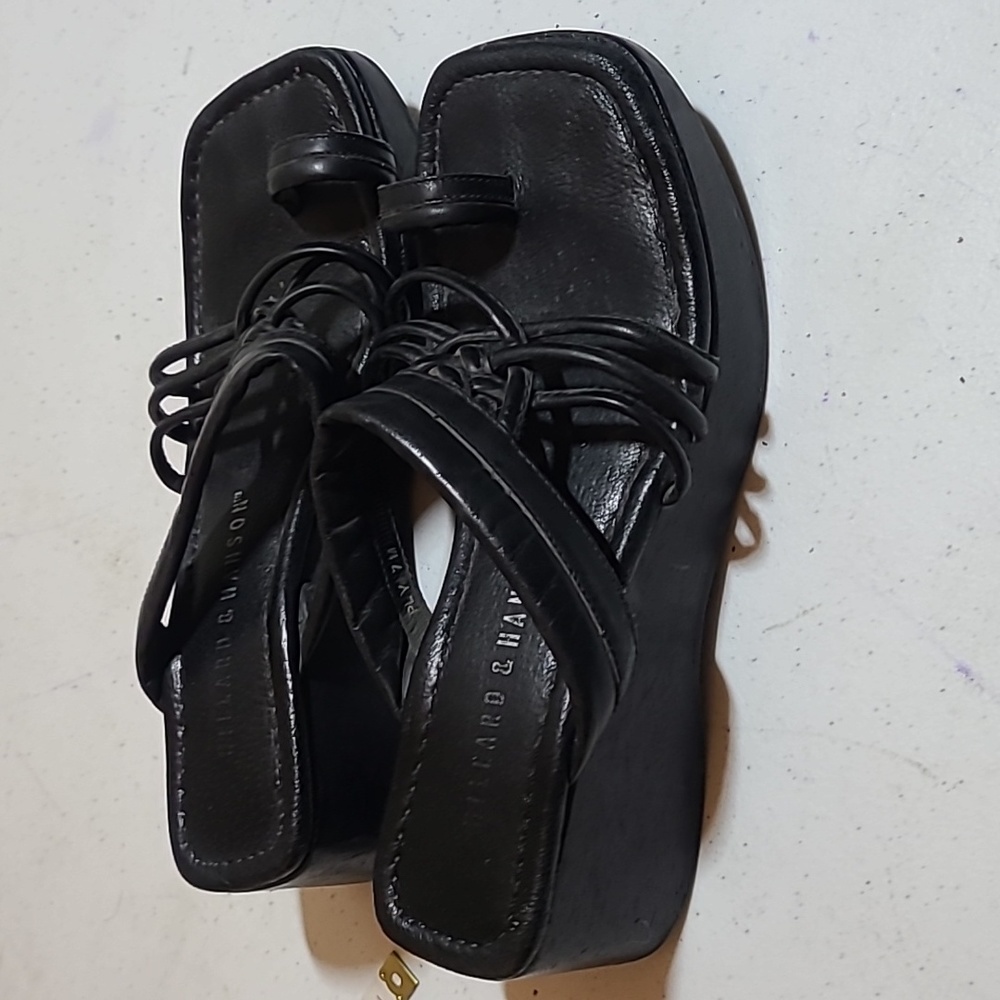 Hillard & Hanson Wedge Sandals